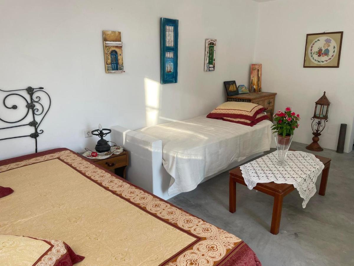 Sweet Home With Two Beds -One Single Room- With Beautiful View! Agia Marina  Eksteriør bilde