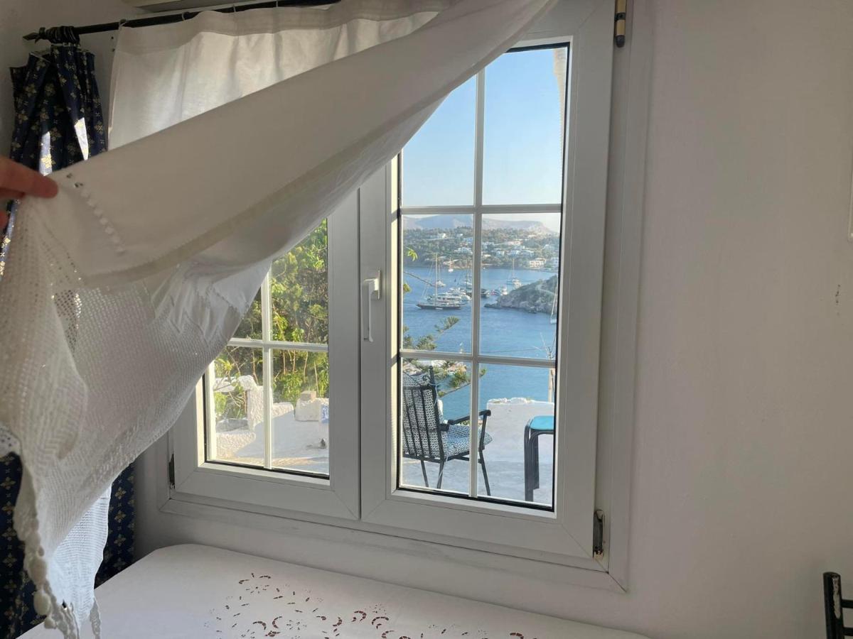 Sweet Home With Two Beds -One Single Room- With Beautiful View! Agia Marina  Eksteriør bilde