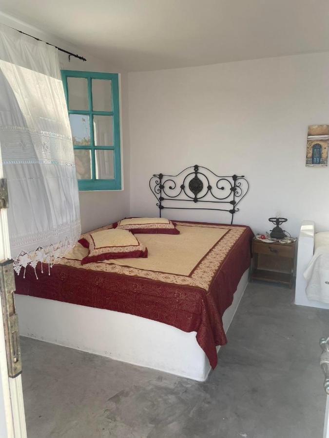 Sweet Home With Two Beds -One Single Room- With Beautiful View! Agia Marina  Eksteriør bilde