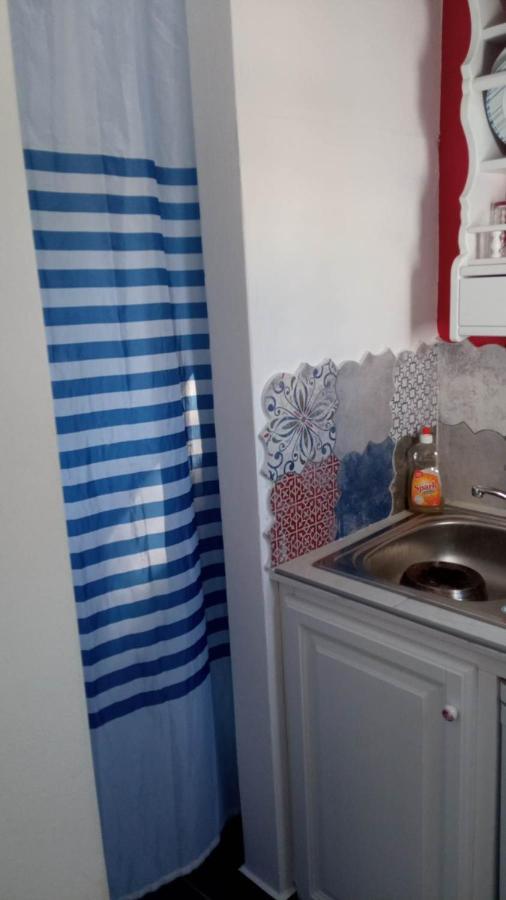 Sweet Home With Two Beds -One Single Room- With Beautiful View! Agia Marina  Eksteriør bilde